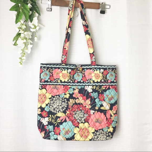 Vera Bradley Handbags - Vera Bradley• retired Happy snails 3 pocket tote